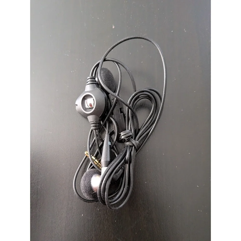 Blackberry Wired Stereo Headset 3.5 mm HDW-14322-001 Black